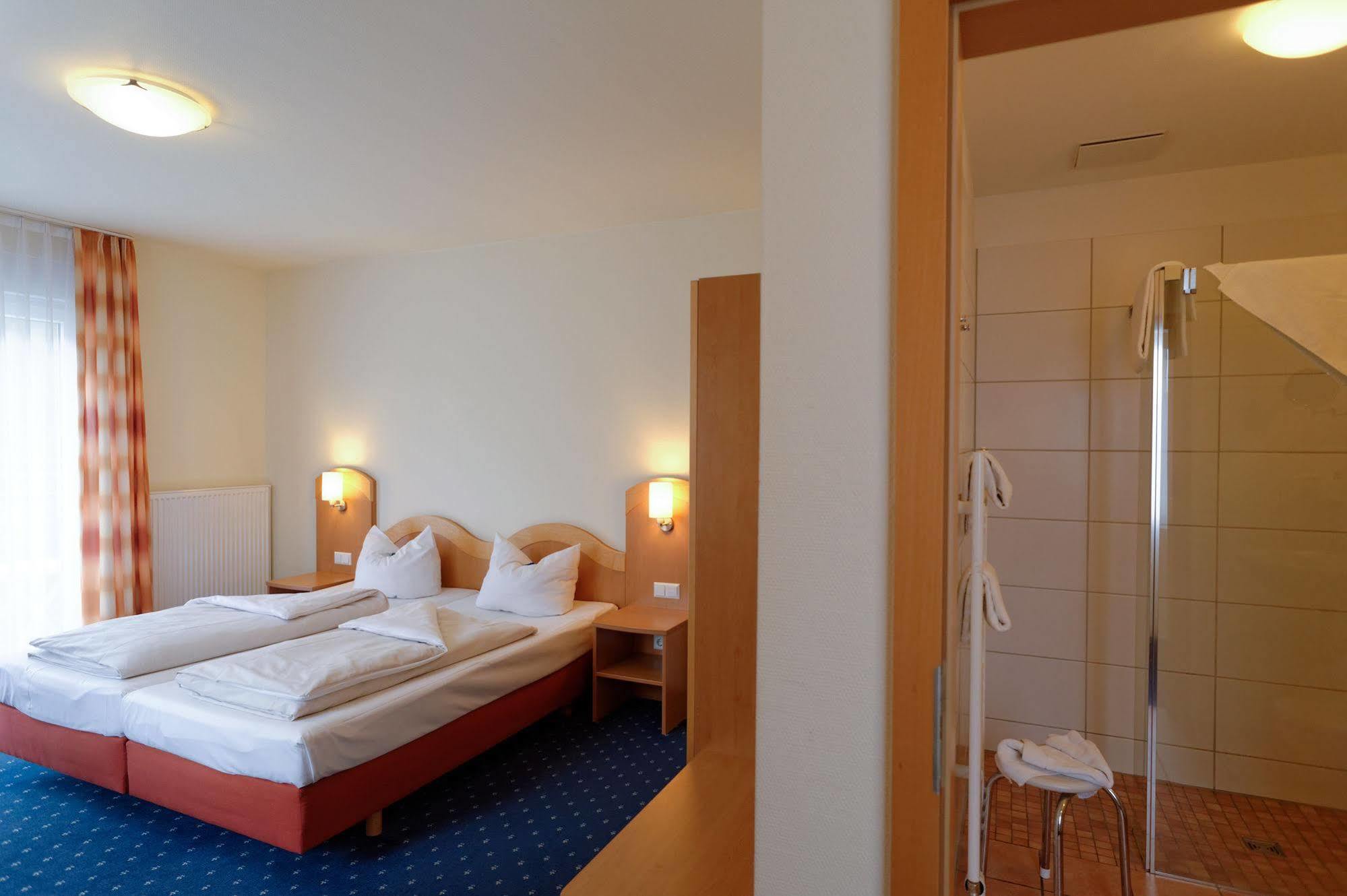 Hotel Restaurant Talblick Bad Ditzenbach Bagian luar foto